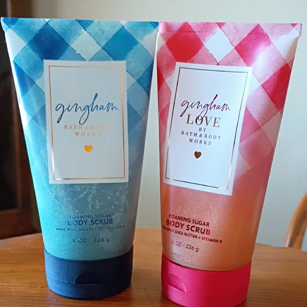Bath & Body Works Gingham Love Foaming Sugar Body Scrub Duo